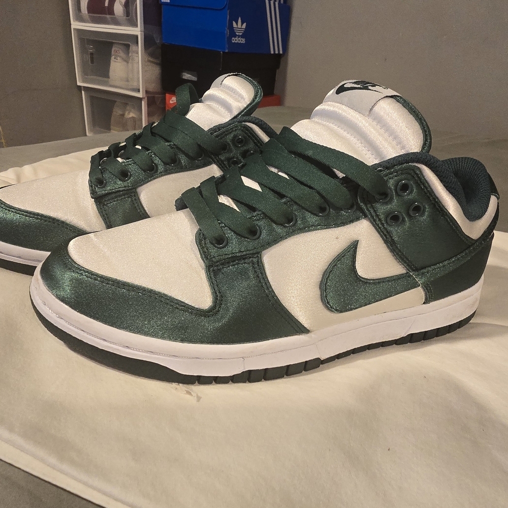 Women Dunk SATIN Green And White Sneakers